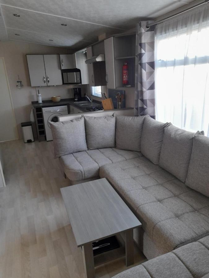 Le Mobile Home Le Victory Situe Au Camping Le Rio Нуаєль-сюр-Мер Екстер'єр фото